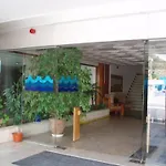 アパートホテル Edificio - Local アルブフェイラ