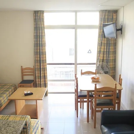 아파트호텔 Edificio - Local 2*