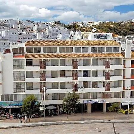Edificio - Local Αλμπουφέιρα