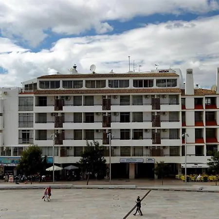 Apartahotel Edificio - Local 3*