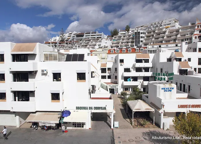 Edificio - Local 3* 阿尔布费拉