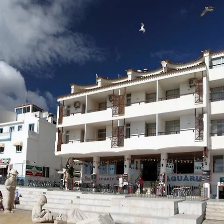 מלון דירות Edificio - Local 3*