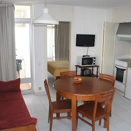 Edificio - Local 2* البوفيرا