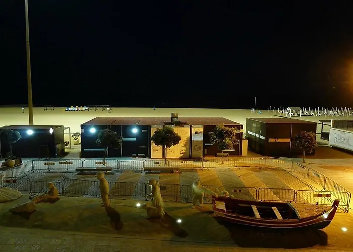 Aparthotel Edificio - Local 3*